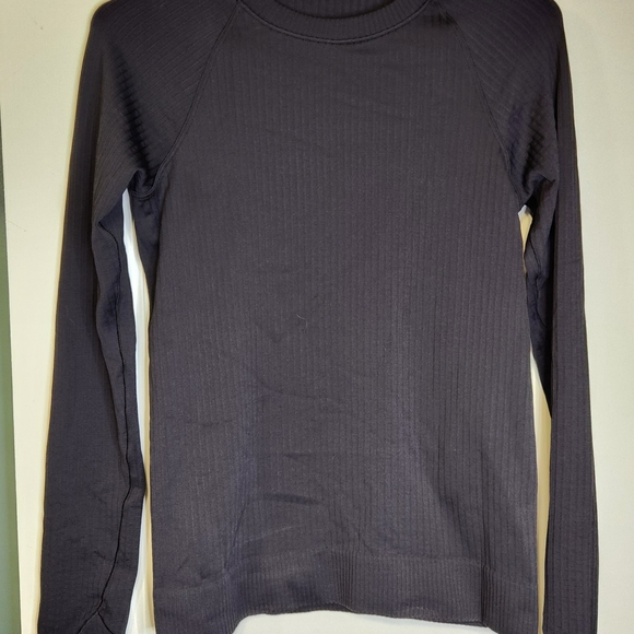 Lululemon Rest Less Ribbed Shirt - Picture 4 of 5